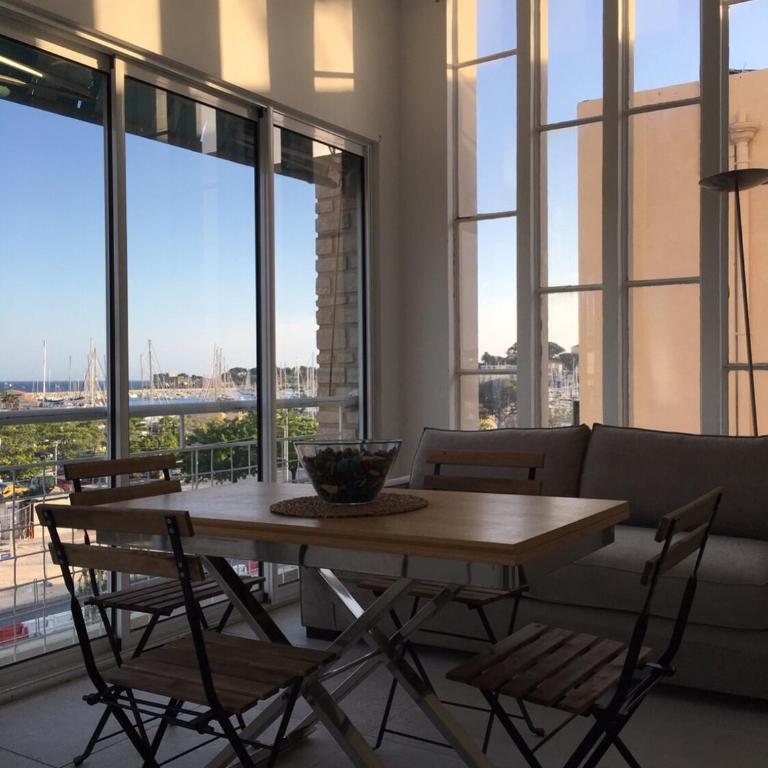 Bandol, vue panoramique sur la mer, la plage, le port - Apartment mit 2 Schlafzimmern - 30