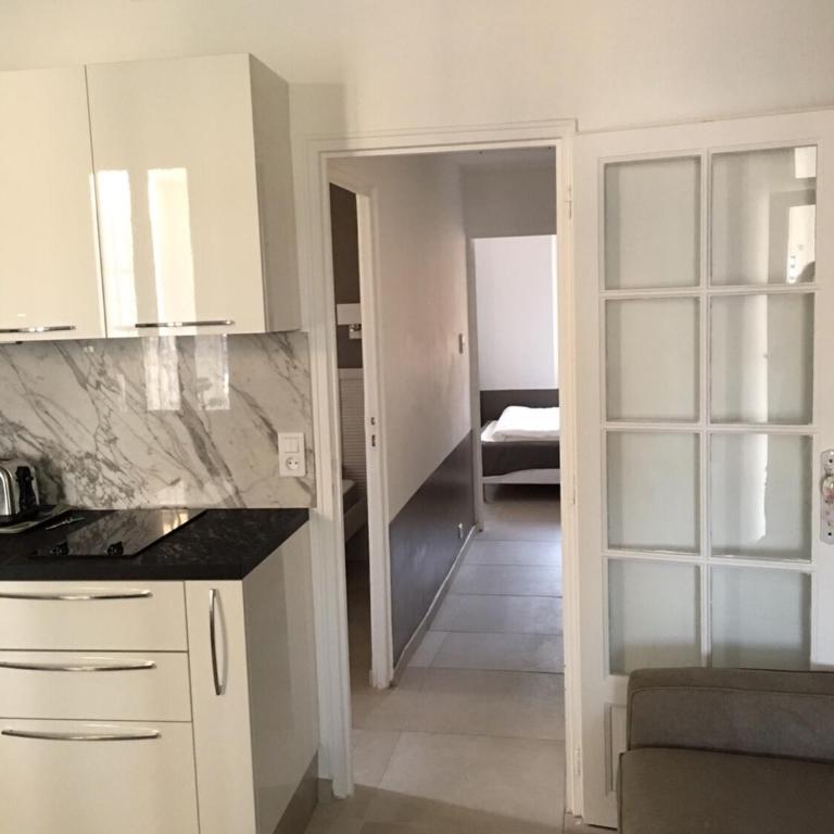 Bandol, vue panoramique sur la mer, la plage, le port - Apartment mit 2 Schlafzimmern - 25