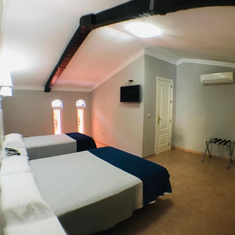 Hotel Los Jazmines - Habitación Doble Económica - Sin ventanas - 5