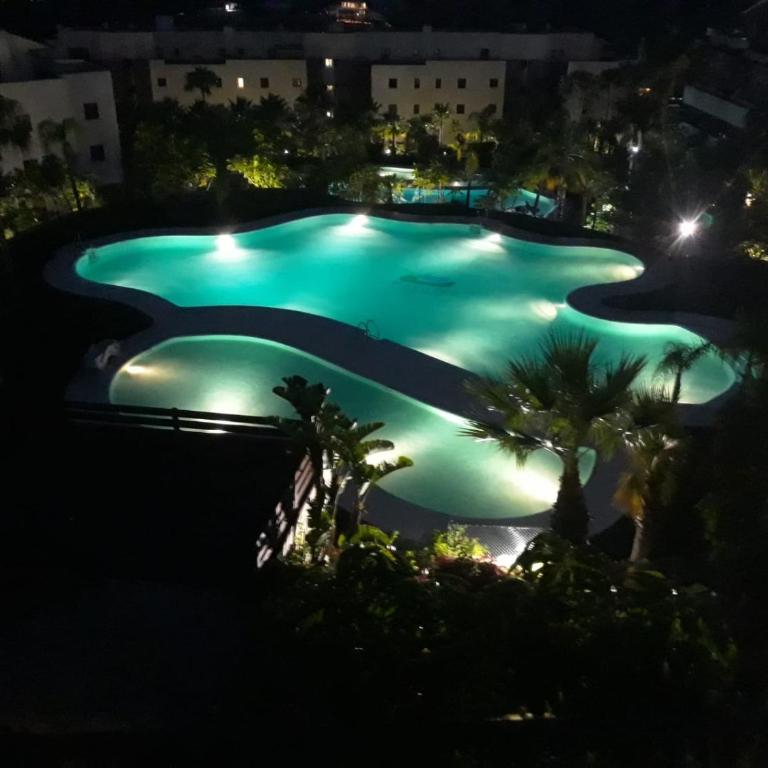 Amazing Two Bedroom Apartment in Los Flamingos, Marbella - Apartamento de 2 dormitorios - 11