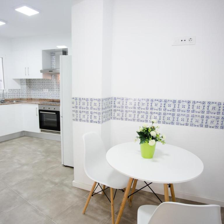 Enviable Location at Port Denia - Walk to Marineta Casiana Beach - Apartamento - 14