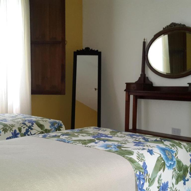 Estancia del Olivo - Habitación Triple Deluxe - 1
