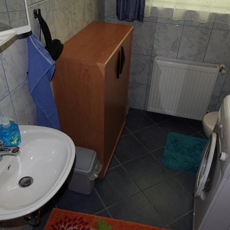 Ferienwohnung Grießer - Apartment mit 3 Schlafzimmern - Nebengebäude - 1. Etage - 1