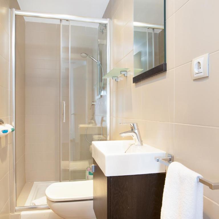 Stay U-nique Apartments Girona - Apartamento de 3 dormitorios - 7
