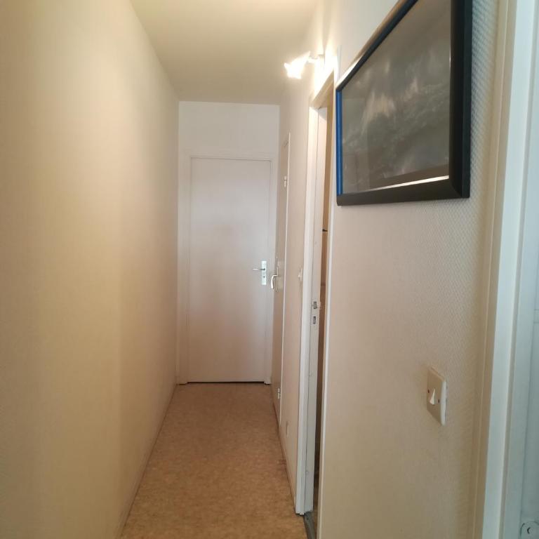 T2 balcon vue mer parking et entrée sécurisés tout à pied - Apartment mit 1 Schlafzimmer - 8
