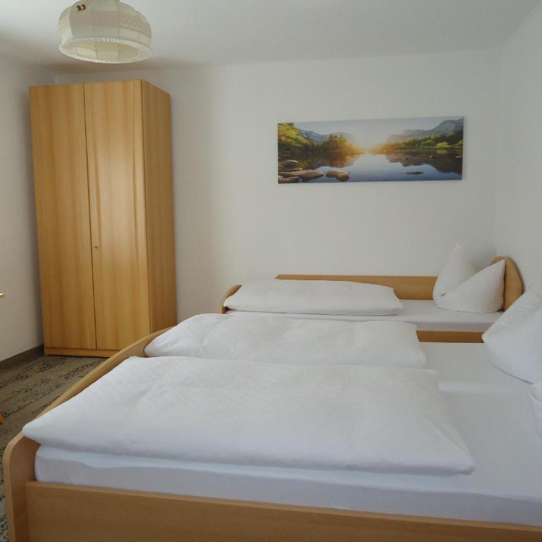Landhaus Kröll - Apartment mit 3 Schlafzimmern - 2