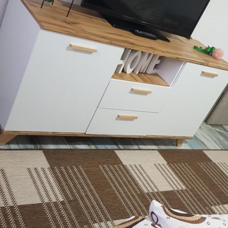 Aman Guesthouse - Basic Triple Room with Shared Bathroom - 22