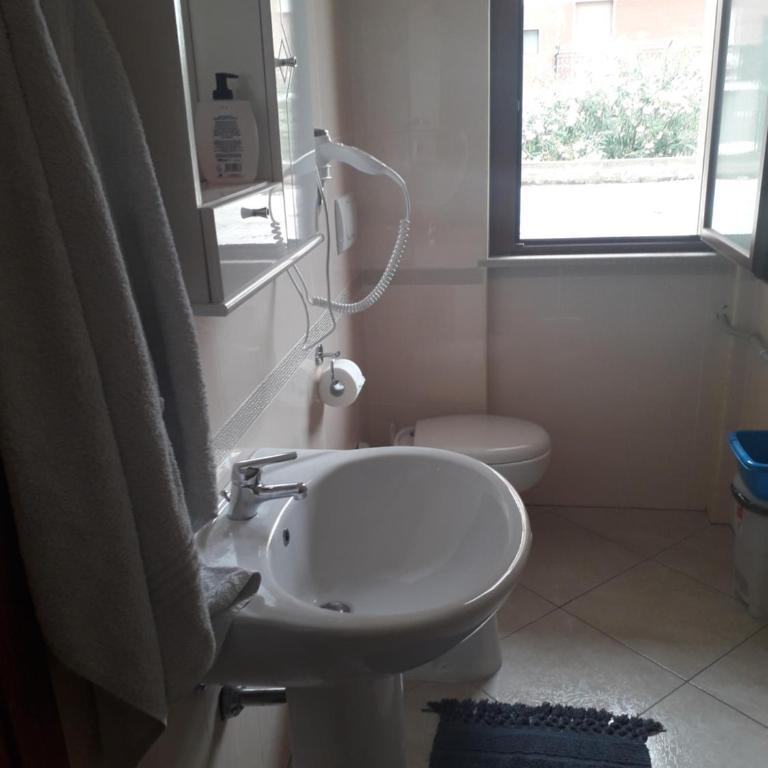 G&G - Bed & Breakfast - Camera Doppia con Letti Singoli - 11