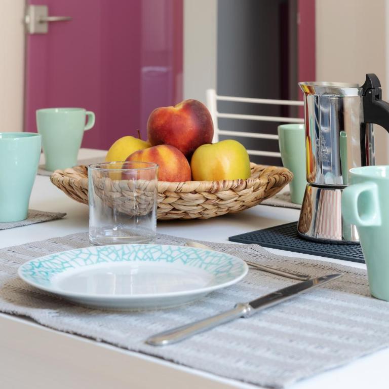 GuestHost - Sant'Orsola Colorful Huge Apartment - Two-Bedroom Apartment - 1