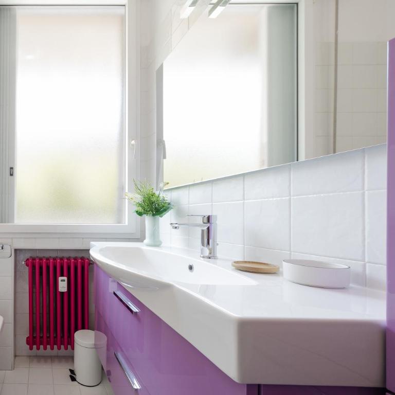 GuestHost - Sant'Orsola Colorful Huge Apartment - Two-Bedroom Apartment - 13
