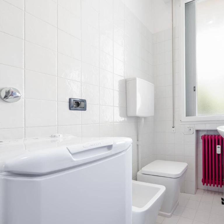 GuestHost - Sant'Orsola Colorful Huge Apartment - Two-Bedroom Apartment - 14