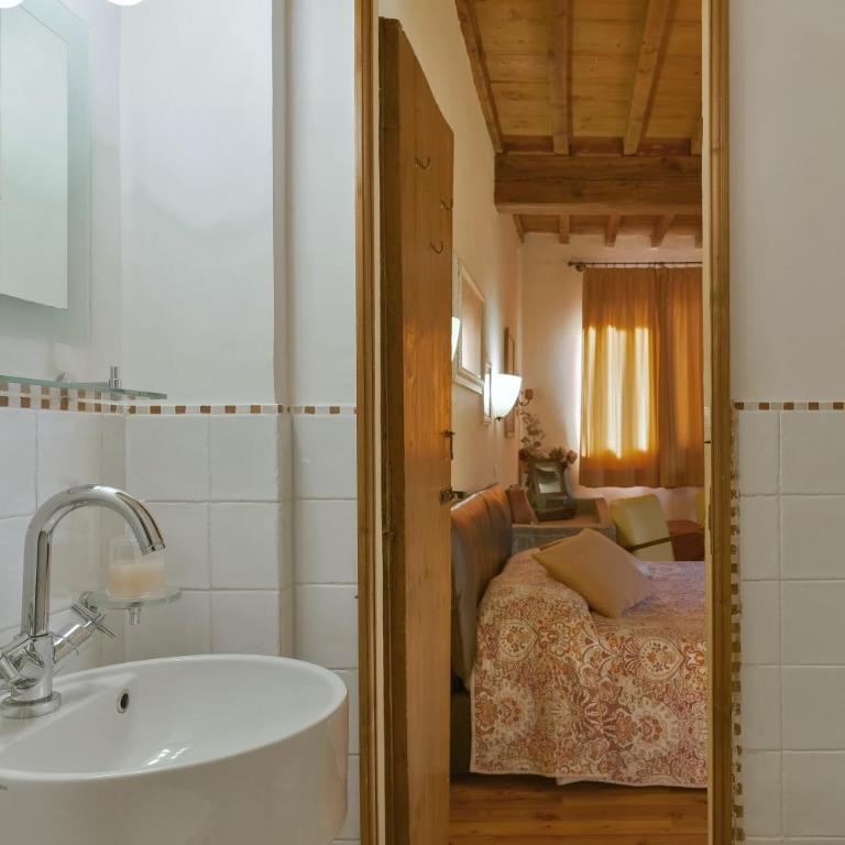 Palazzo Uguccioni Apartments - Studio - 2
