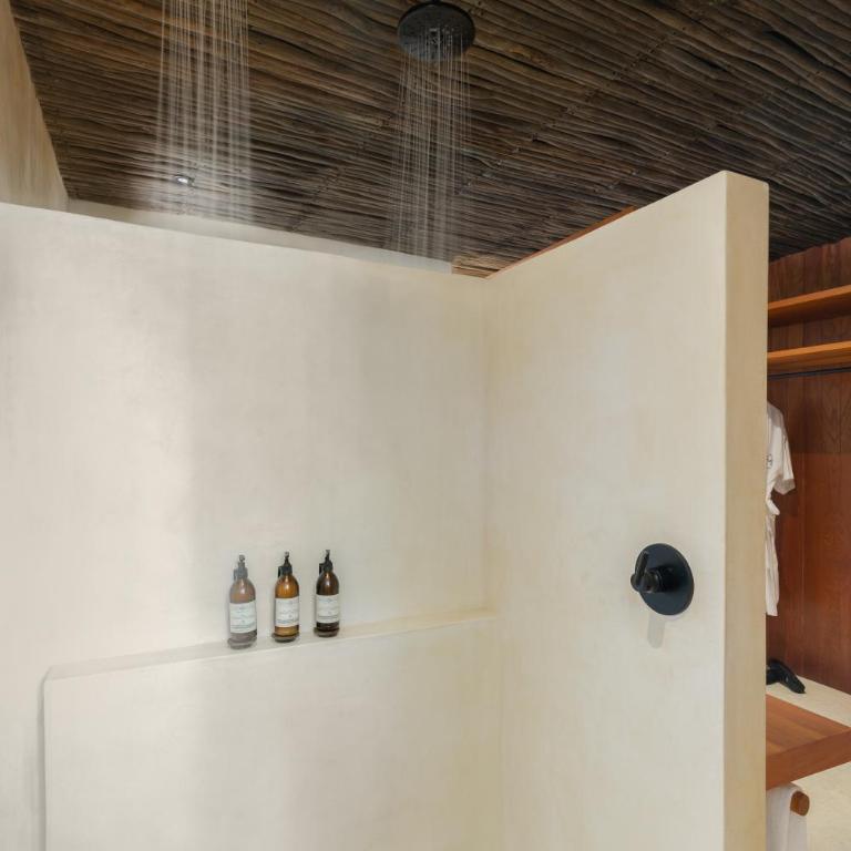 Hotel Ma'xanab Tulum - Ground floor Ocean front Suite - 4