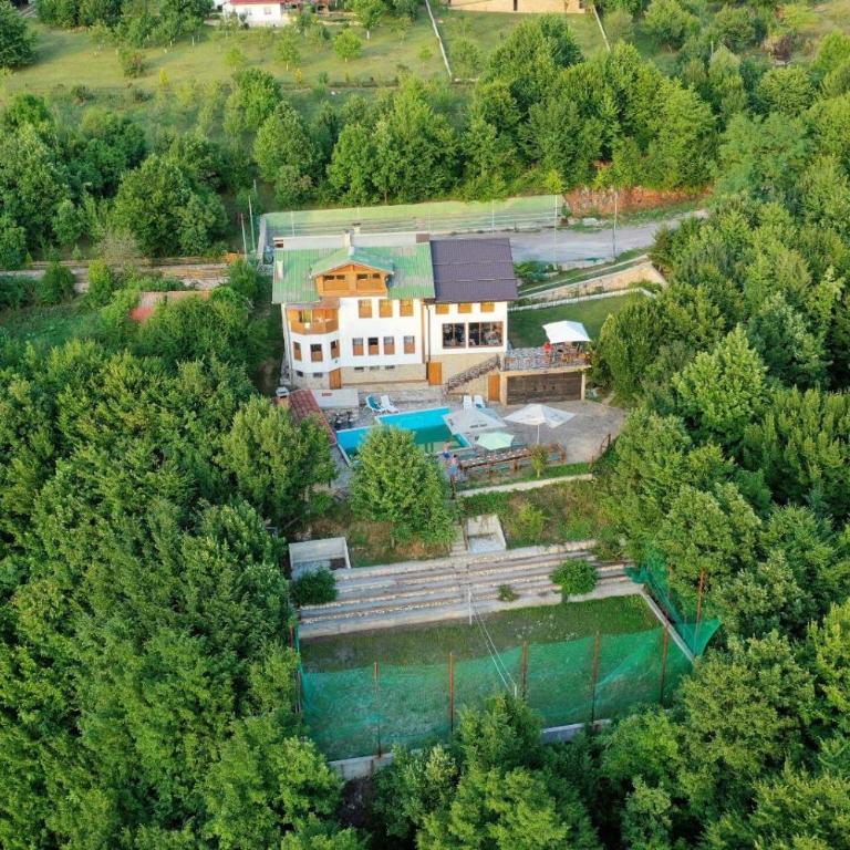Villa White Dove Sarajevo - Vila sa Sopstvenim Bazenom - 1