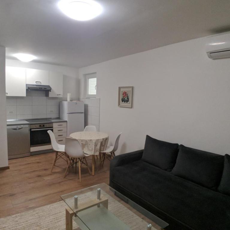 City Mid Mostar Apartment - Two-Bedroom Apartment - 4