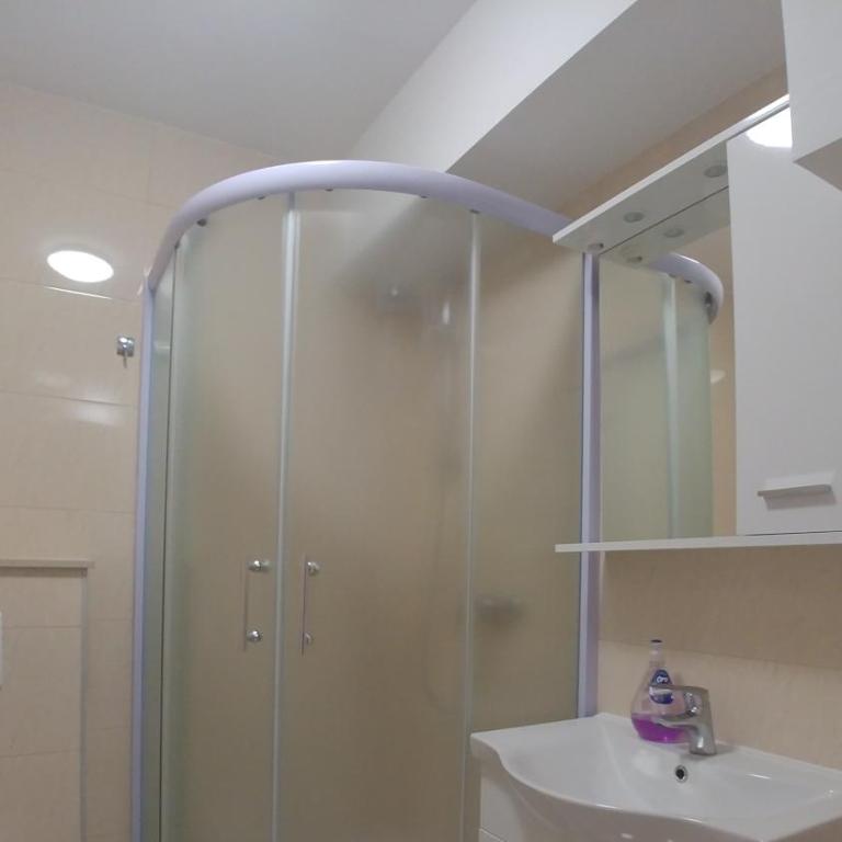 City Mid Mostar Apartment - Two-Bedroom Apartment - 10