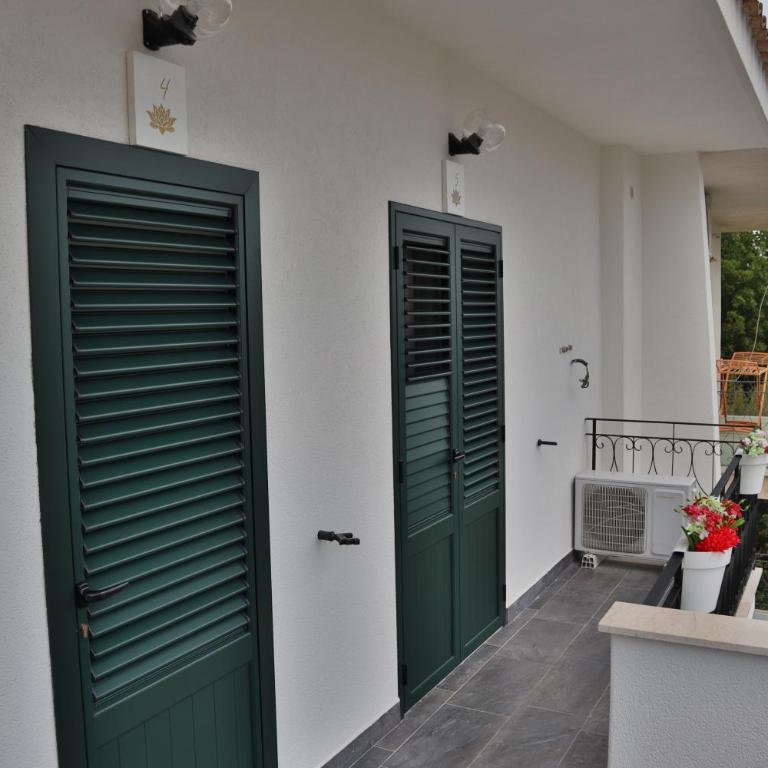 Fiore di Loto Rooms - Camera Matrimoniale Deluxe con Balcone - 48