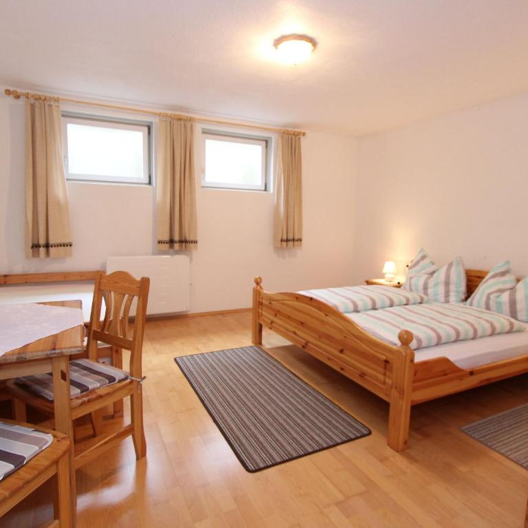 Chalet in Bramberg near Ski Slopes - Apartment mit 4 Schlafzimmern - 9