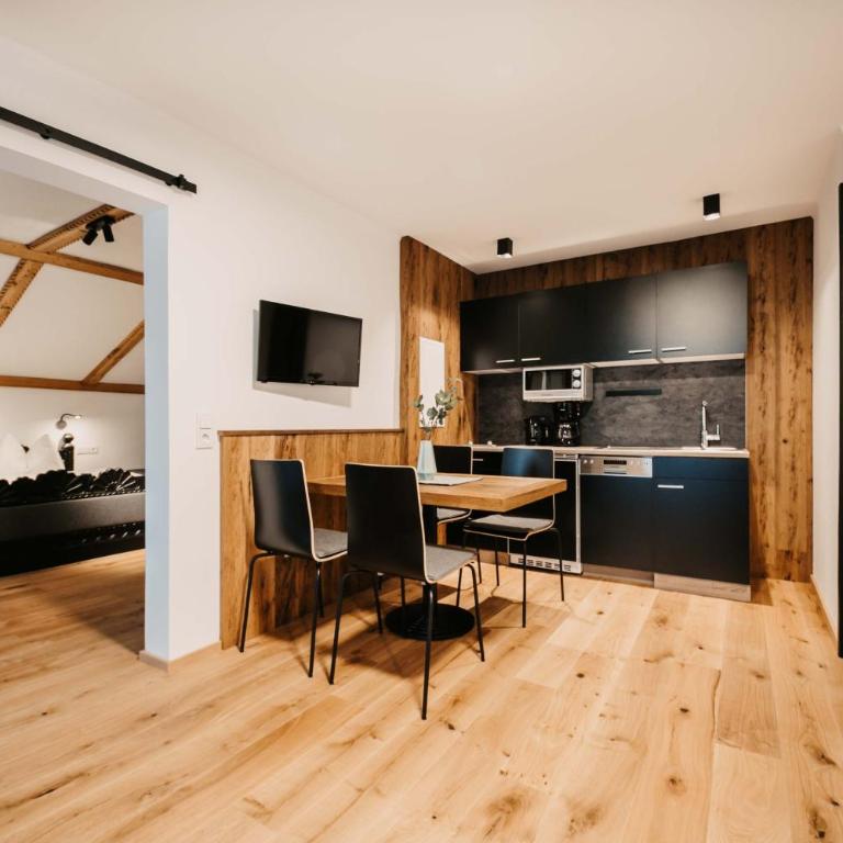 Casa Linde - neu ab Dezember 2026 - Two-Bedroom Apartment with Balcony 3 - 5