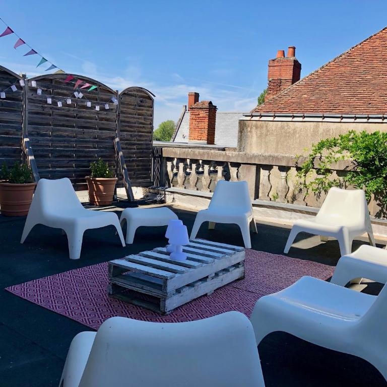 La Terrasse des bords du Cher - Three-Bedroom Apartment - 1