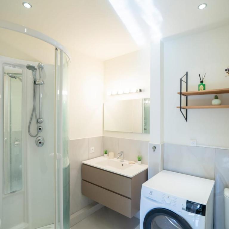 Vue mer exceptionnelle entre Nice et Monaco - Appartement 2 Chambres - 26