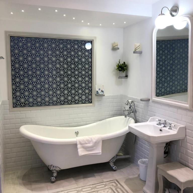 Le Cœur de la Bastide - Adult only - Zimmer mit Queensize-Bett und Gartenblick - 7