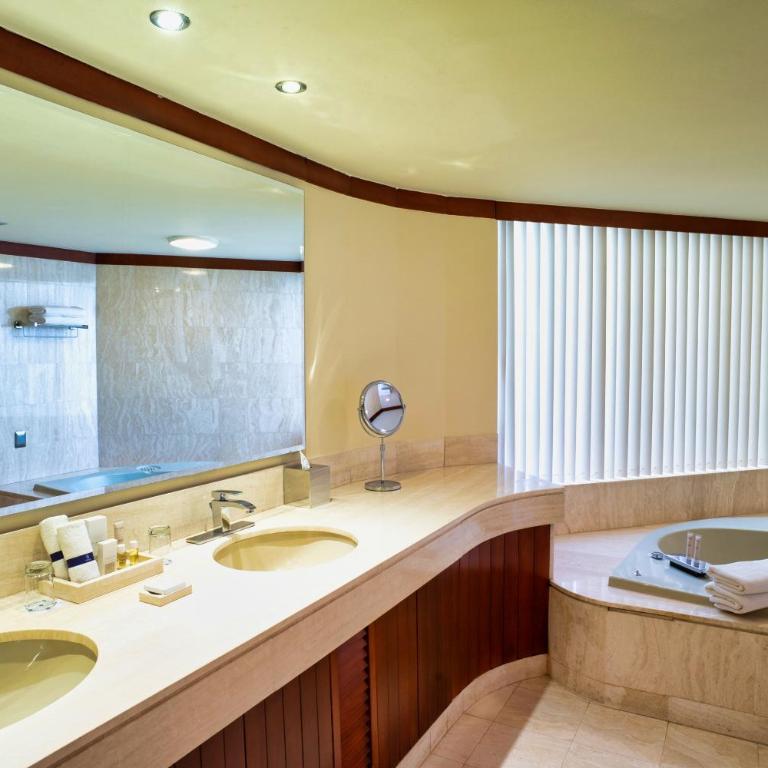 Hotel Estelar Miraflores - Habitación Premium con cama extragrande - 8