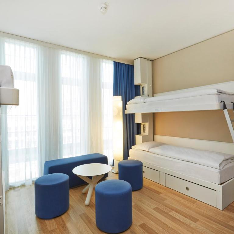 H2 Hotel München Messe - Comfort Vierbettzimmer - 1
