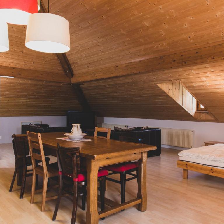 Hôtel Le Besso - Swiss Romantic Lodge Zinal - Sechsbettzimmer - 5