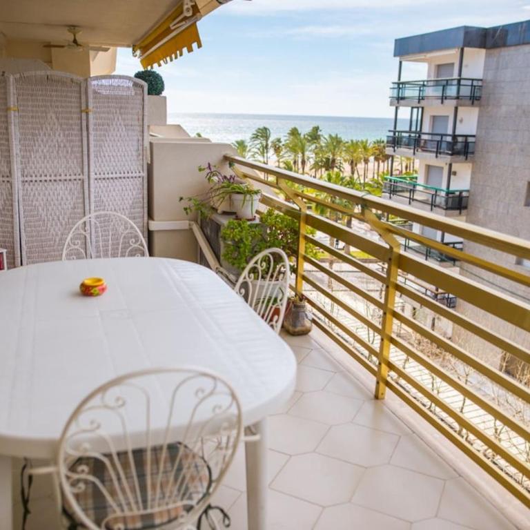 Acogedor apartamento en primera linea de playa - Apartamento de 2 dormitorios - 7