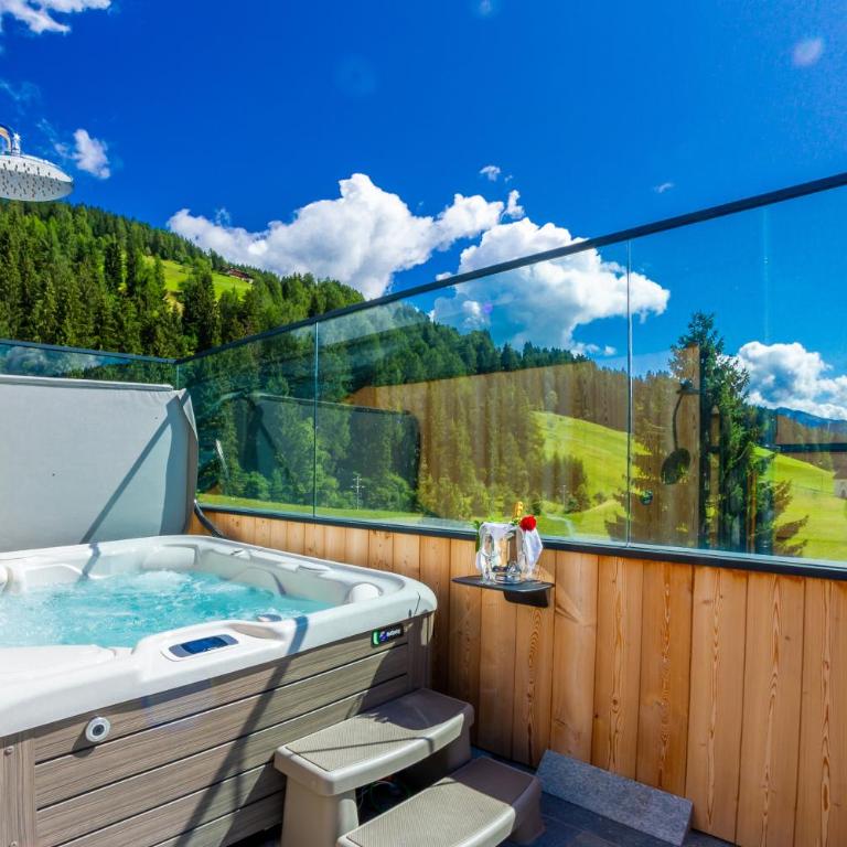 Hotel Rosengarten - Suite Attico con Vasca Idromassaggio - 3
