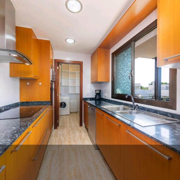 Syrenah - Three-Bedroom Apartment - 11