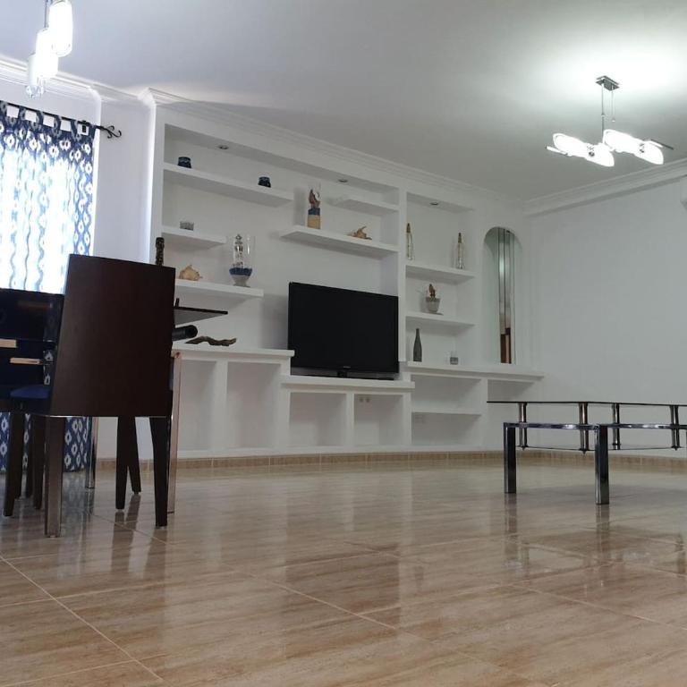 Syrenah - Three-Bedroom Apartment - 14