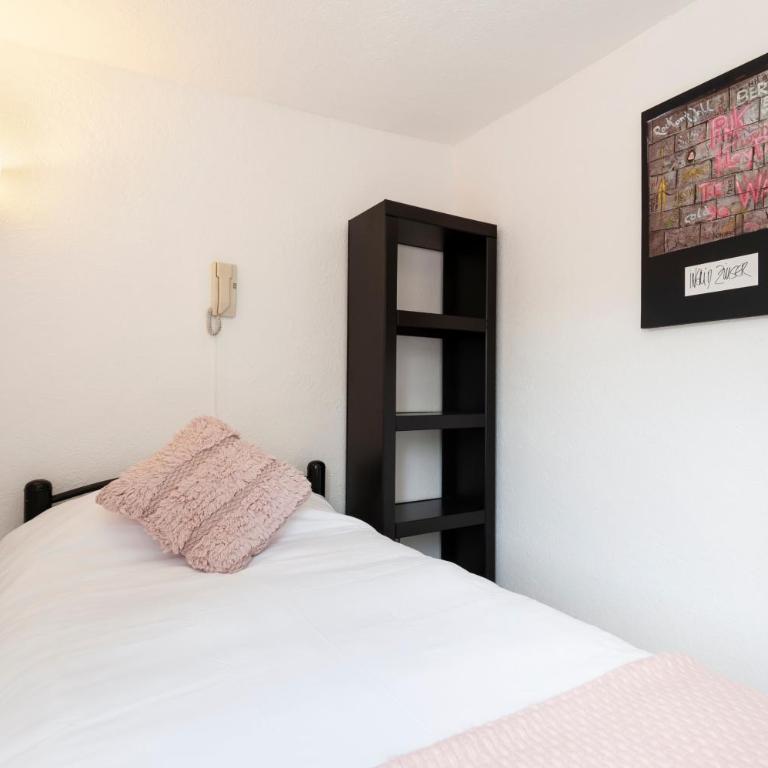 Cuarto privado las lomas - Habitación Individual con baño - 8