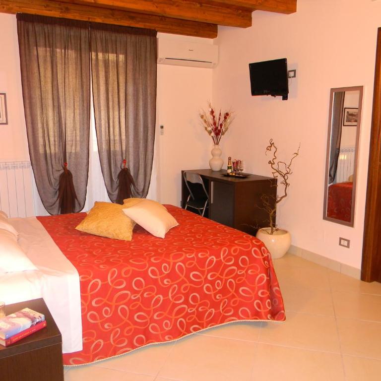 B&B Oreto Centro - Triple Room with Bathroom - 4