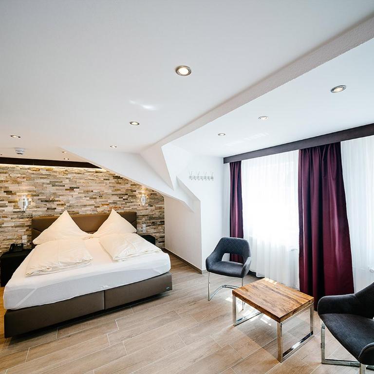 Central City Hotel - Classic Dreibettzimmer - 5