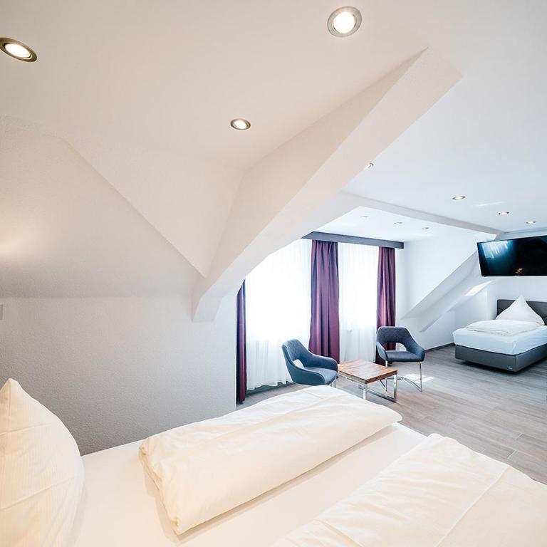 Central City Hotel - Classic Dreibettzimmer - 1
