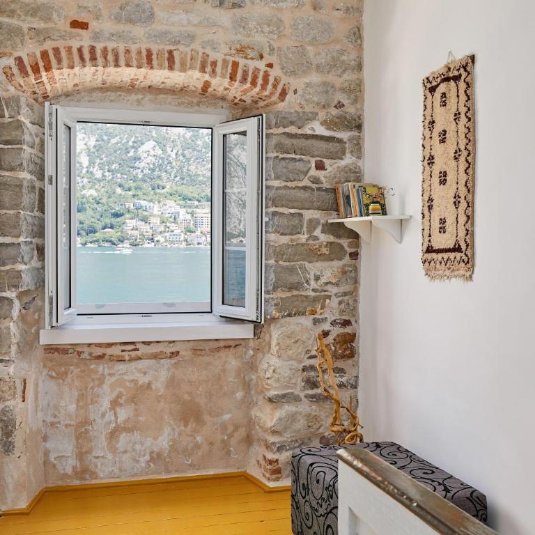 Mediterranean Holiday House & Apartments - Villa - Beach Front - 26