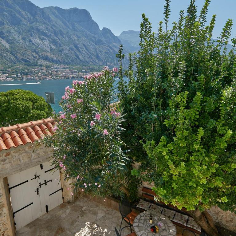 Mediterranean Holiday House & Apartments - Villa - Beach Front - 15