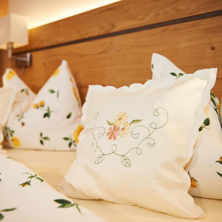 Haus Alpenheim - Doppelzimmer mit Balkon - 1