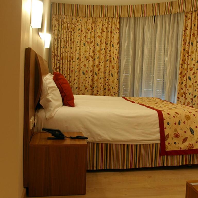 Hotel Guillem & Spa - Habitación Cuádruple Superior - 1