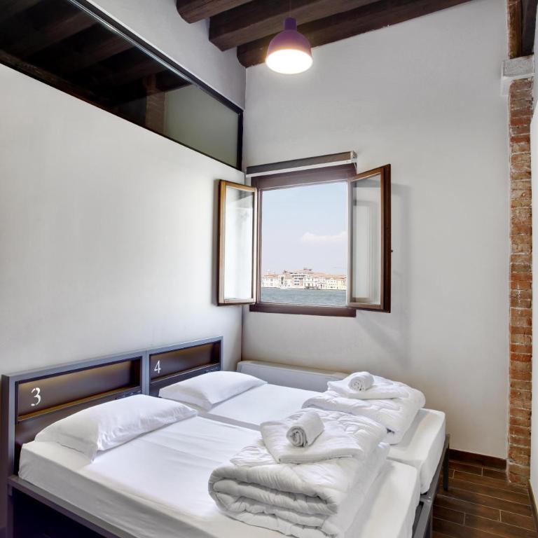 Generator Venice - Camera Familiare con Bagno Privato - 10