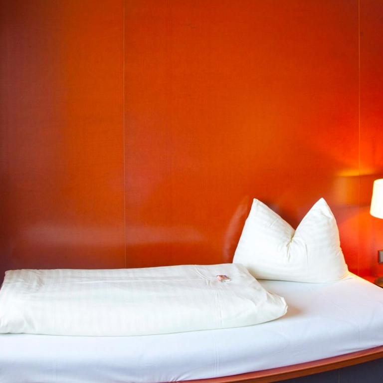 Rosenberger Motor-Hotel Ansfelden - Dreibettzimmer - 8