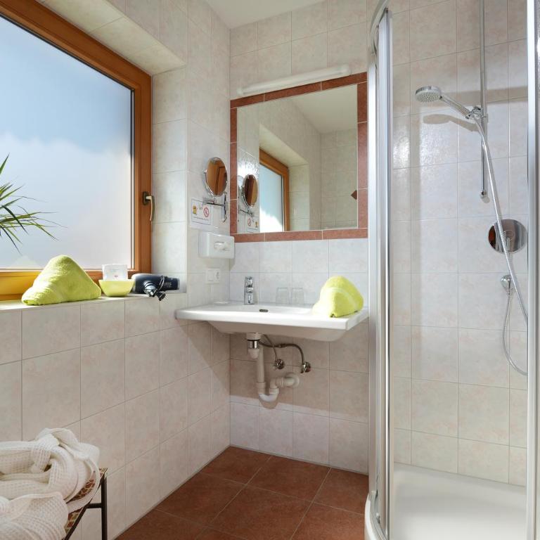 Hotel Feichter - Familienzimmer (2 Erwachsene + 2 Kinder) - 2