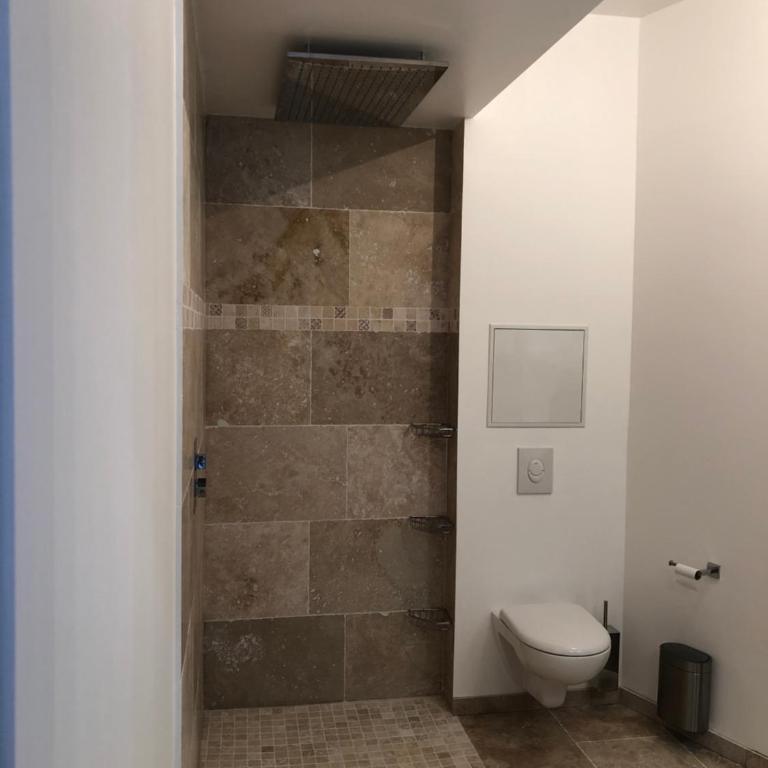 Loft Spa Reims-fr 250m2 privatifs, piscine intérieure chauffée, spa et parking - Appartamento con 3 Camere da Letto - 24