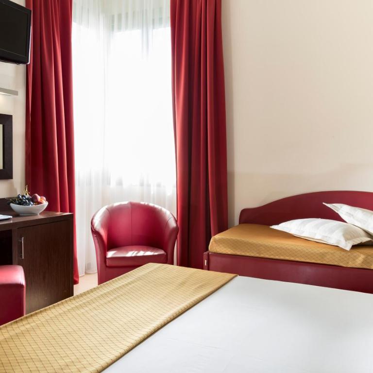 Terminal Palace & SPA - Camera Tripla Economy - 4