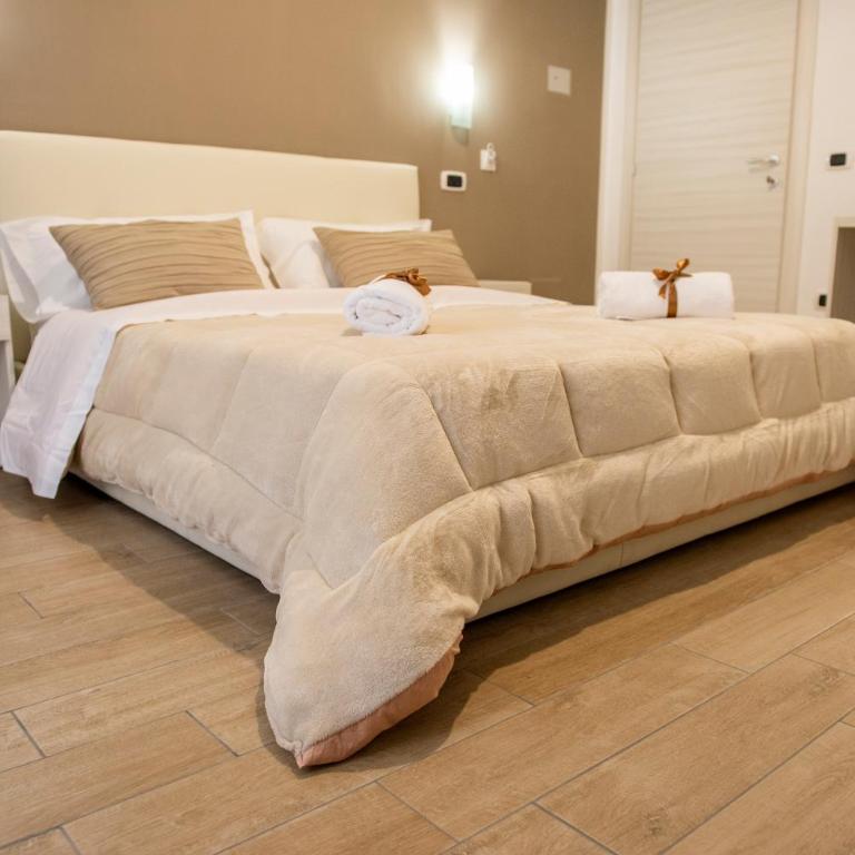 Smeraldo Suite - Double Room with Private Bathroom - 6