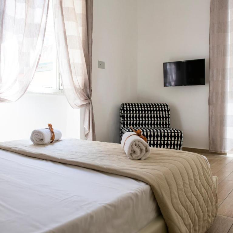 Smeraldo Suite - Triple Room with Private Bathroom - 12