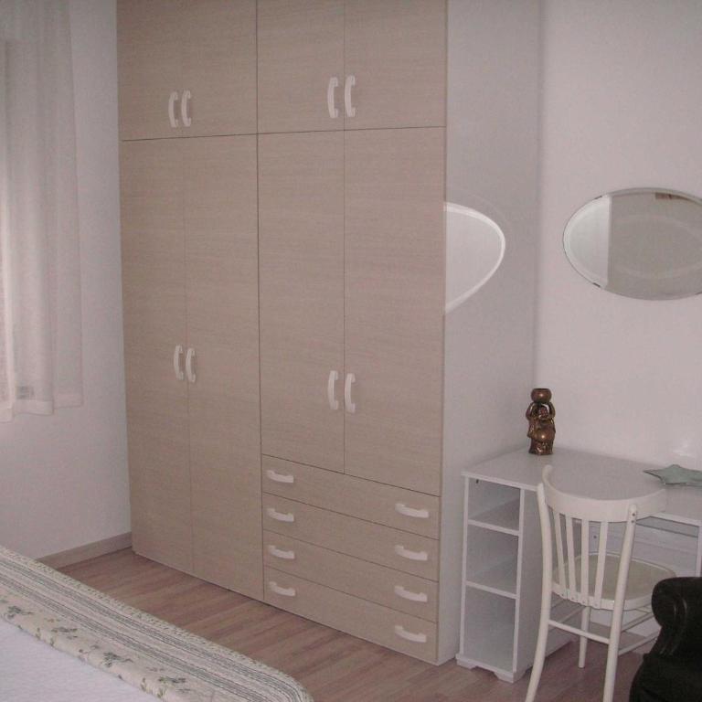 Casa Ferrari Monica - Appartamento con 2 Camere da Letto - 24
