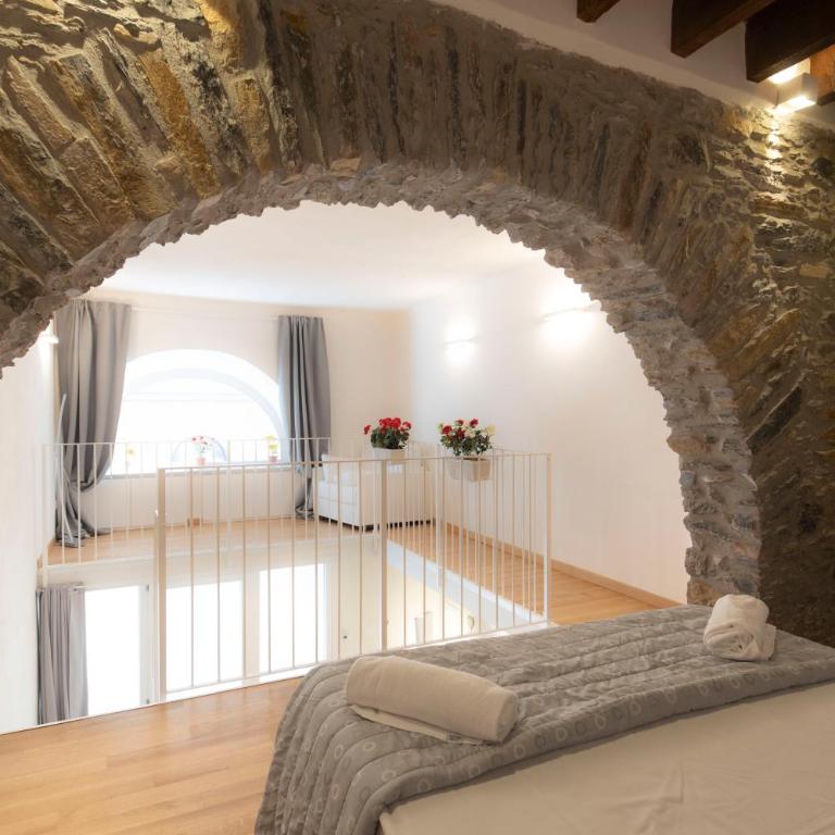 Center Loft Apartment - Loft - 11